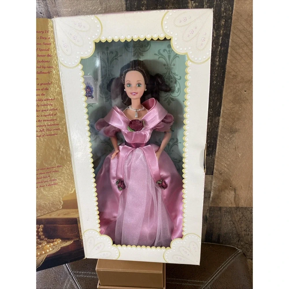 VINTAGE 1995 SWEET VALENTINE BARBIE DOLL HALLMARK 1st SPEC EDITION  NRFB‎ New
